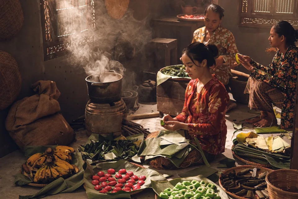 Bàn ăn tại Thủy Lâm Viên